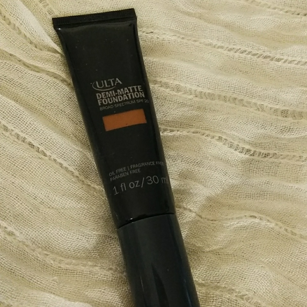 Ulta Brand Demi Matte foundation
